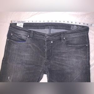 Modern Jeans